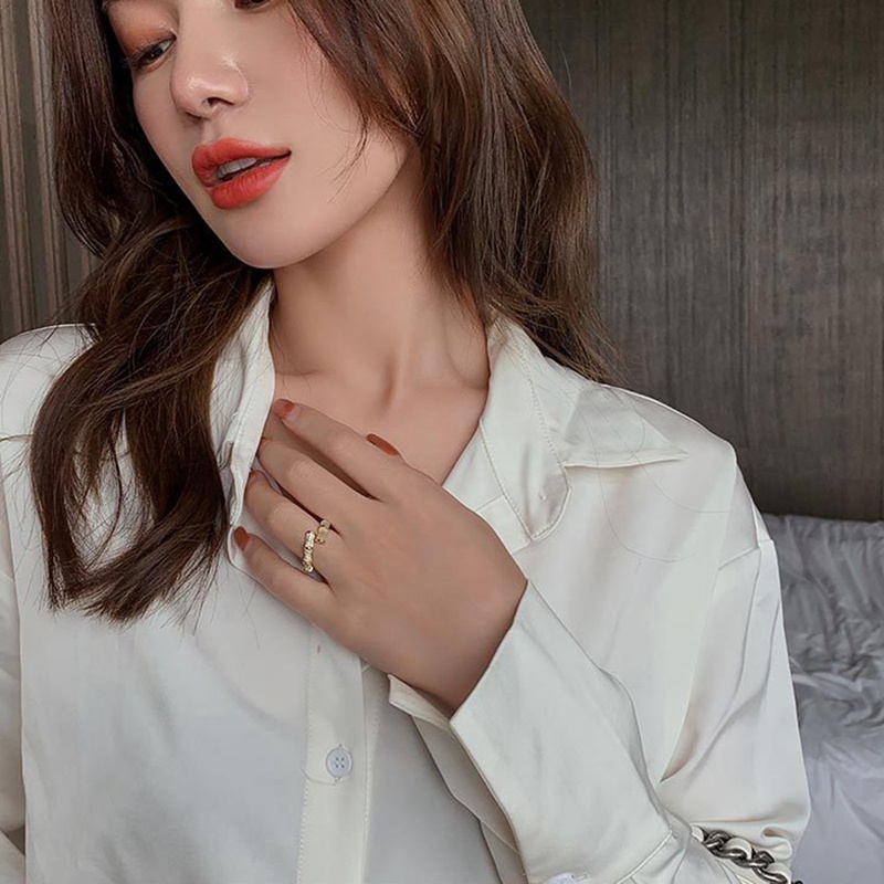 Desain Baru Opals Bamboo Shape Gold Colour Adjustable Rings Korea Fashion Perhiasan Pesta Mewah Aksesori Untuk Hadiah Wanita