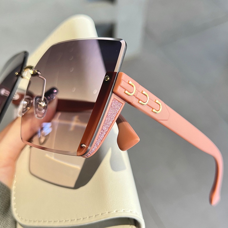 Fashion Square Aesthetic Shades Sunglasses Untuk Wanita/Men Metal Frame Sunglasses Eyewear