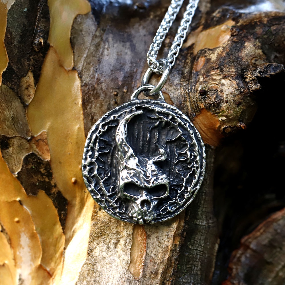 Pria Desain Unik Tanduk Tengkorak Bulat Kalung Liontin Punk Biker Gothic Perhiasan