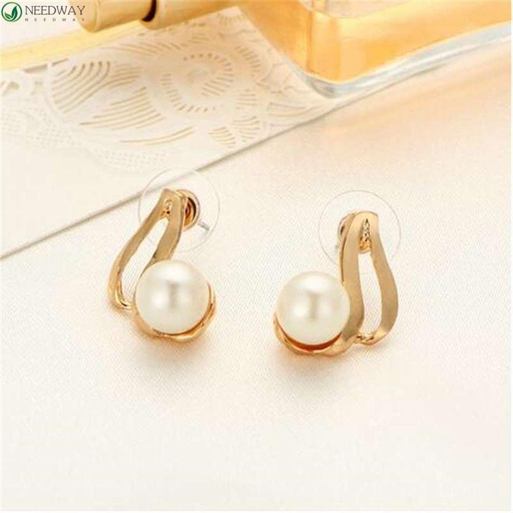 NEEDWAY Set Perhiasan Wanita Bergaya Halus Vintage Bentuk V Perhiasan Fashion Gadis Hadiah Berlian Imitasi Alloy Gaya Korea Anting