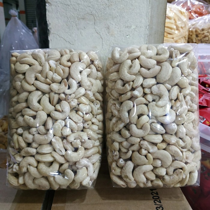 

✨Ready Stok✨ - kacang mede mentah Sulawesi super 1 kg murah