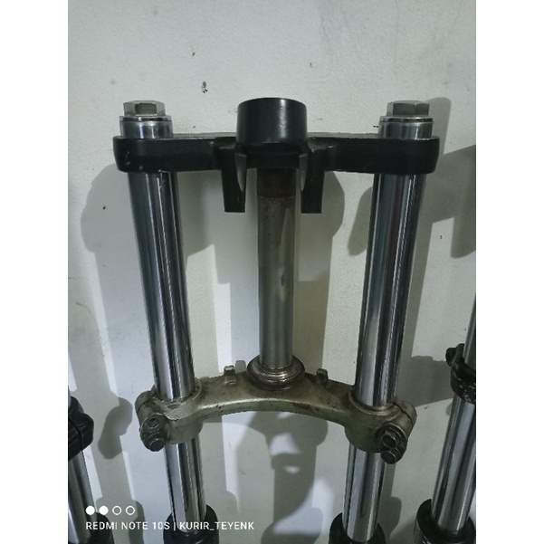 Shock depan ninja RR