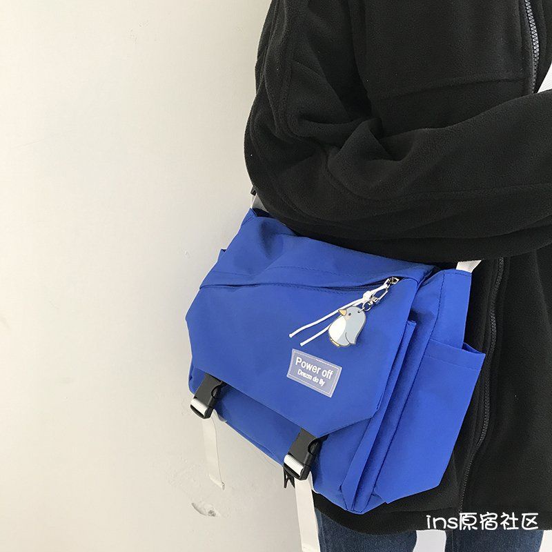 ○❁✴Sera  Korean Klein Blue Kapasitas Besar Tas Selempang Wanita Tas Sekolah Siswa Versi Korea All-Match Single Tas Sekolah Bahu Pria