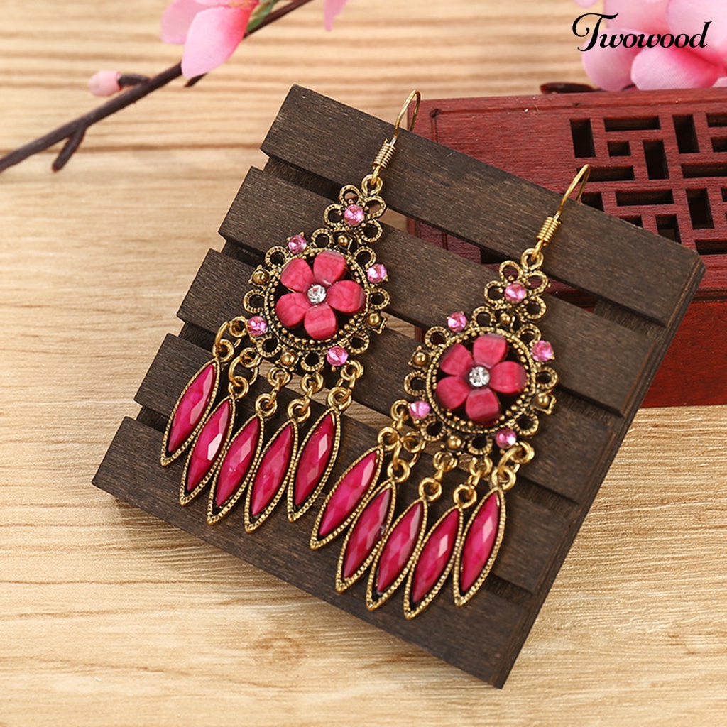 Twowood 1pasang Anting Wanita Bentuk Bunga Rumbai Berlian Imitasi Mengkilap Drop Earrings Untuk Prom