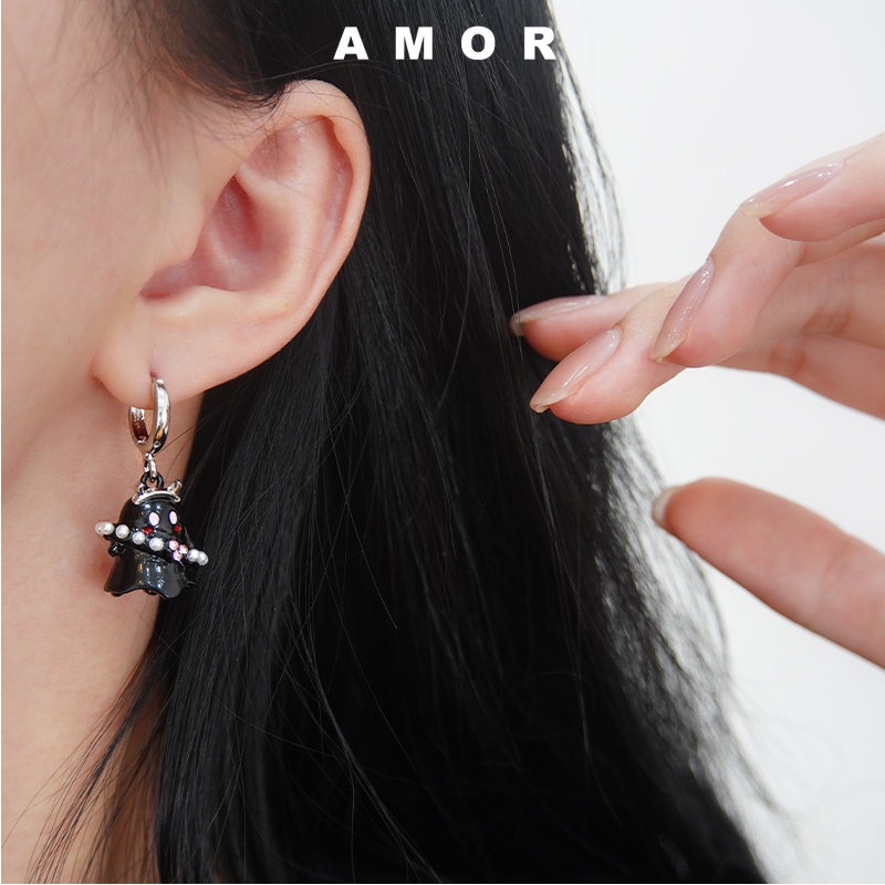 Anting Asimetris Paku Keling Kartun Hantu Love