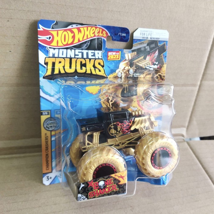 Hotwheels Monster Trucks Bone Shaker Hitam Emas Champion Crashers