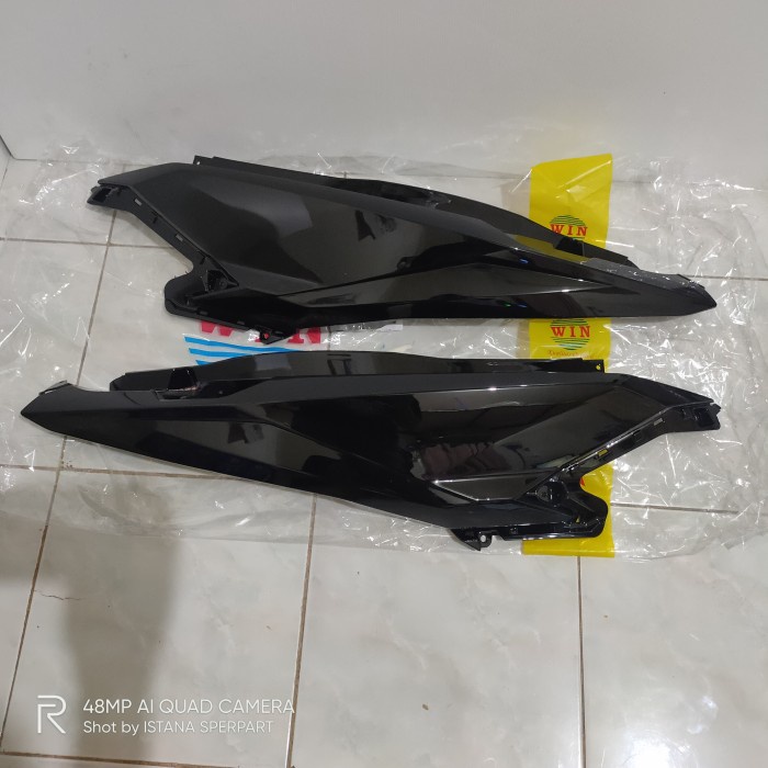 WIN - COVER BODY BELAKANG VARIO FI ISS 125 150 LED OLD K59A 2015 2016 2017 HITAM KILAP non original