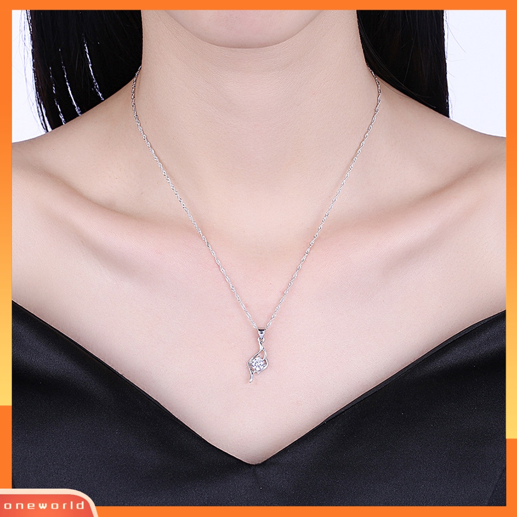 [ONE] Silverhoo Permukaan Mengkilap Wanita Kalung Shiny Nyaman Dipakai Cubic Zirconia Perak Disepuh Tulang Selangka Kalung Ladies Aksesori