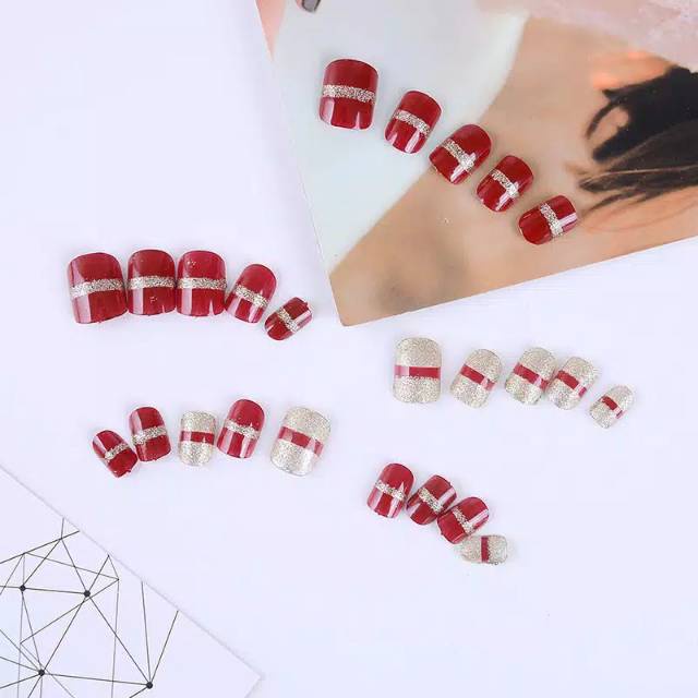 Kuku Palsu 3D Full Berlian Imitasi Untuk Pengantin Wanita Maroon Stripe