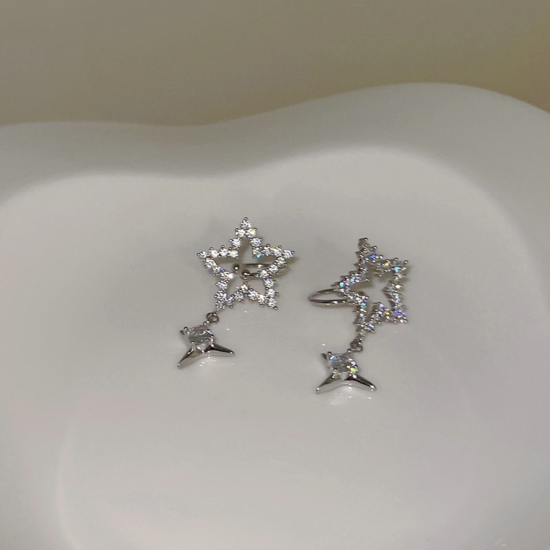 Sepasang Korea Bintang Kembar Telinga Tulang Klip Ins Bersinar Penuh Berlian Bintang Ada Lubang Niche Wajah Lebih Kecil Kepribadian Manis Dan Keren Anting Angin