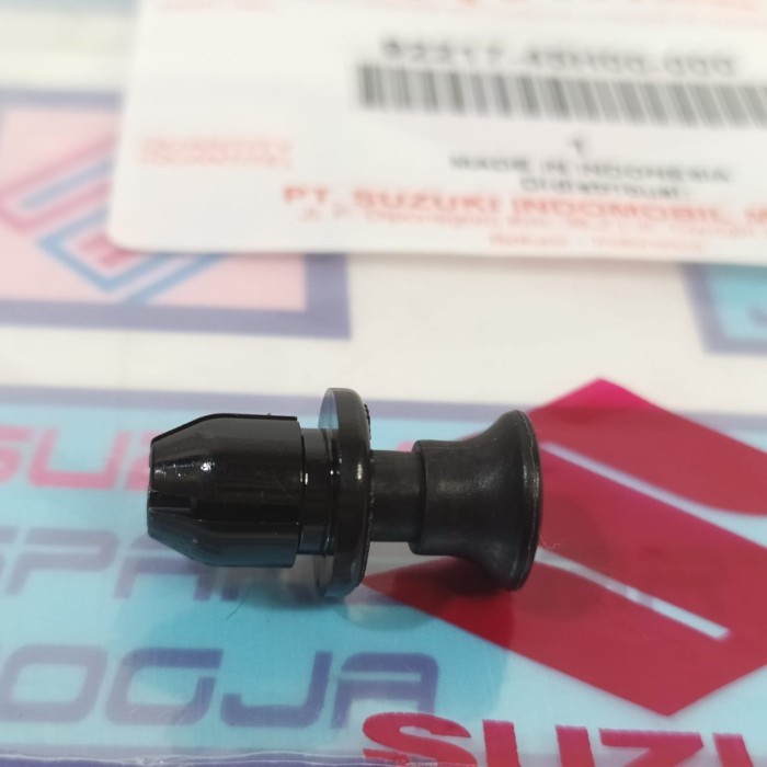 92217-45H00-000 Clip Pengunci Tutup Box Aki Suzuki Smash Titan Ori