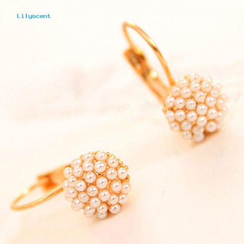 Lilyscent Wanita Mutiara Imitasi Manik-Manik Golden Tone Alloy Huggie Earrings Eardrop Pesta Perhiasan