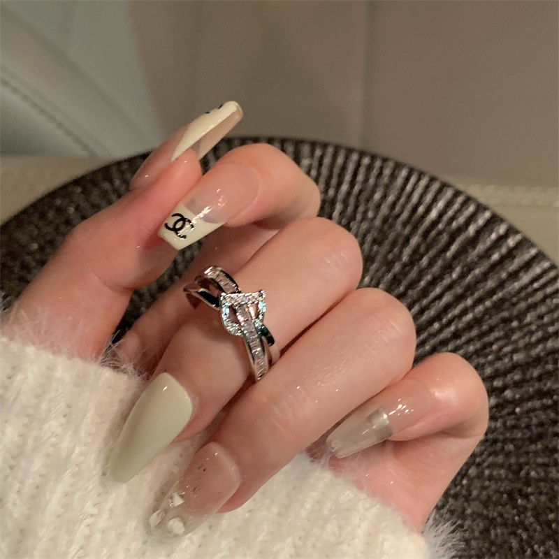 Korea Gaya Baru Huruf D-Shaped Berlian Imitasi Niche Design Trendy Fashion Ring