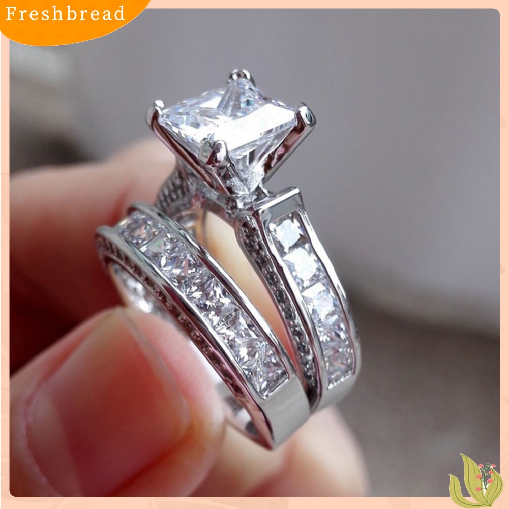 &lt; Freshbread &gt; 2Pcs/Set Glitter Cubic Zirconia Berlian Imitasi Bertatahkan Cincin Wanita Perhiasan Pertunangan