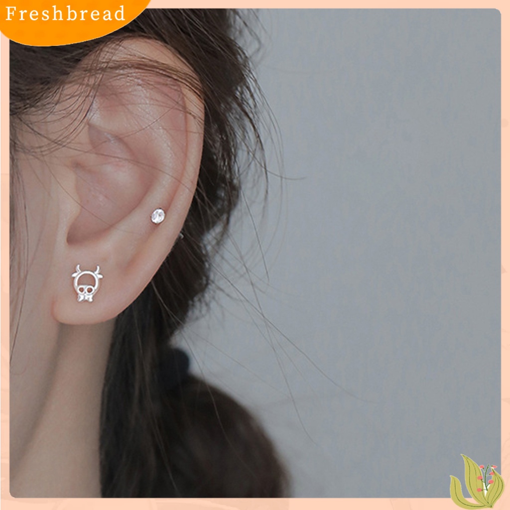 &lt; Freshbread &gt; 1pasang Fashion Wanita Zodiak Sapi Desain Berongga Telinga Studs Earrings Perhiasan Hadiah