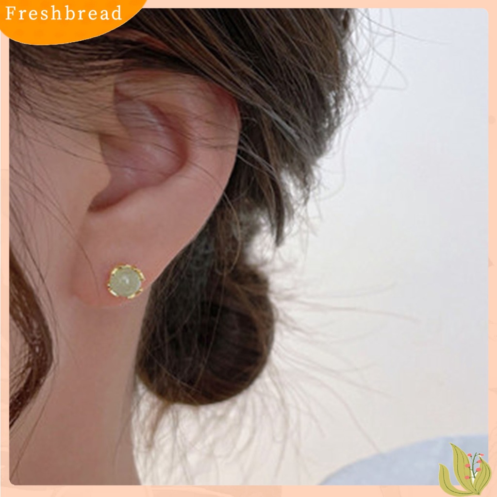 &lt; Freshbread &gt; 1pasang Ear Studs Shiny Imitasi Jade Inlay Ear Decoration Fashion Jewelry Piercing Studs Earring Wanita Perhiasan Hadiah Hadiah Hadiah Natal