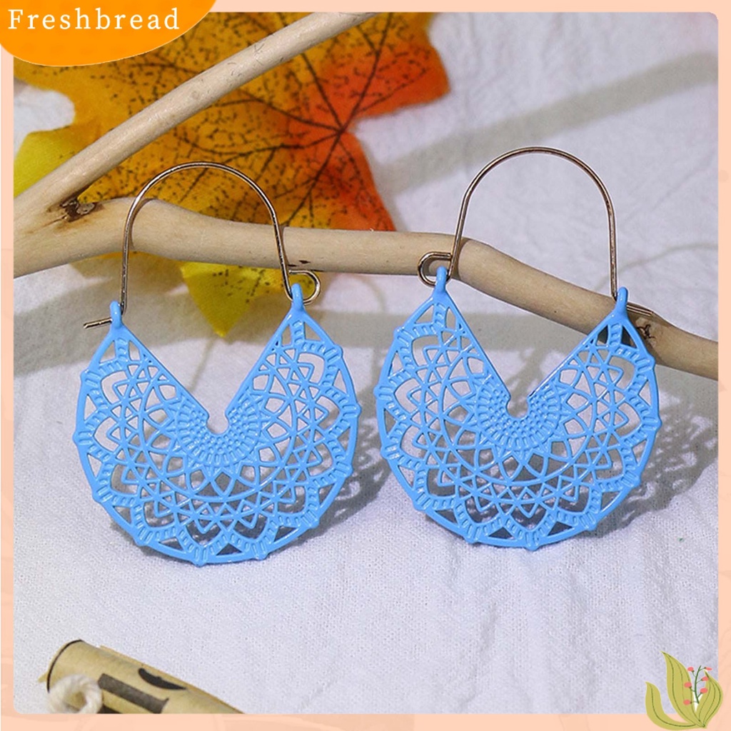 < Freshbread > 1pasang Anting Wanita Berbentuk V Perhiasan Sederhana Anting Menjuntai Vintage Ringan Untuk Perjamuan
