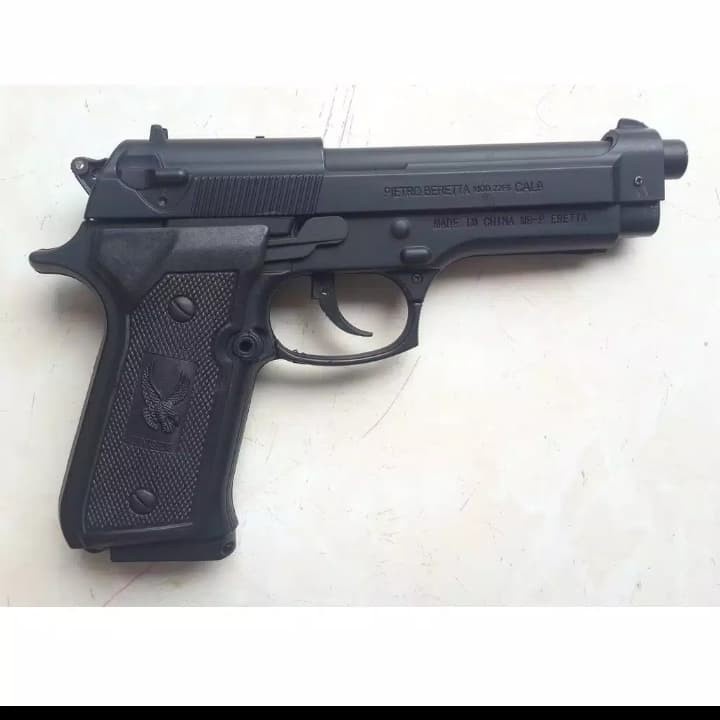 KoreK Api Pistol Bareta M9 Skala 1:1 Plus Pajangan Stan