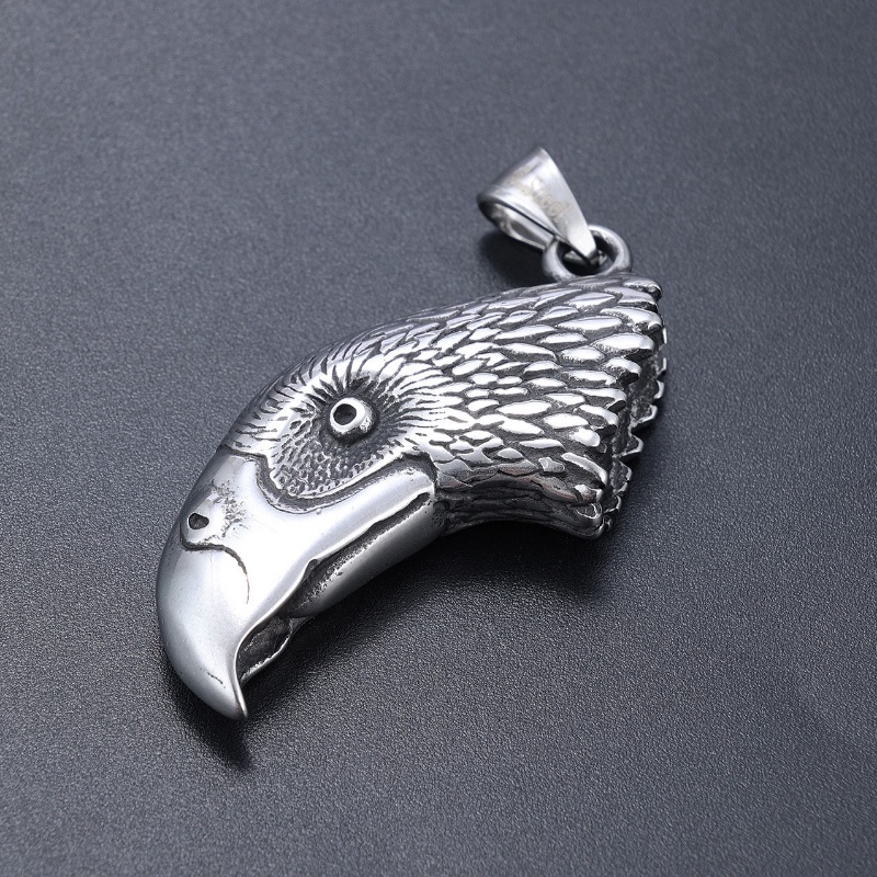 [X C Kalung] Perak Baru Vintage Eagle Bird Head Titanium Steel Liontin Punk Hip Hop Stainless Steel Kalung Hadiah Pesta Ulang Tahun Untuk Pria Dan Wanita