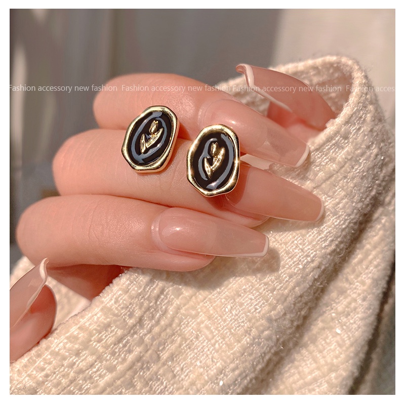 Anting Korea Retro Tulip Hitam Mewah Ear Studs Fashion Perhiasan Wanita Perempuan