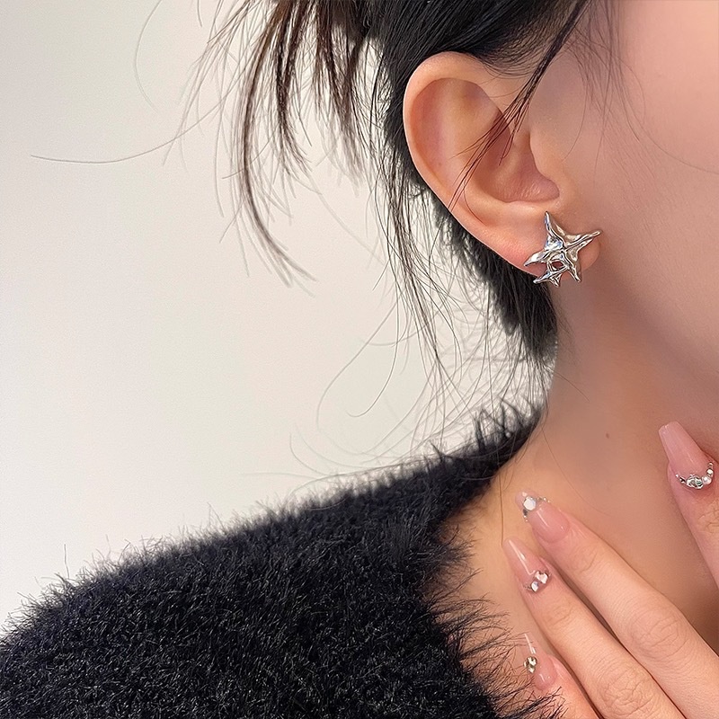 Anting Awn Bintang Mata Kucing Asimetris Cahaya Mewah Sederhana Fashion Temperamen Aksesoris Telinga