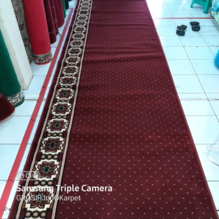 Karpet Masjid Sajadah Musholla Mecca meteran halus empuk - Merah Polos