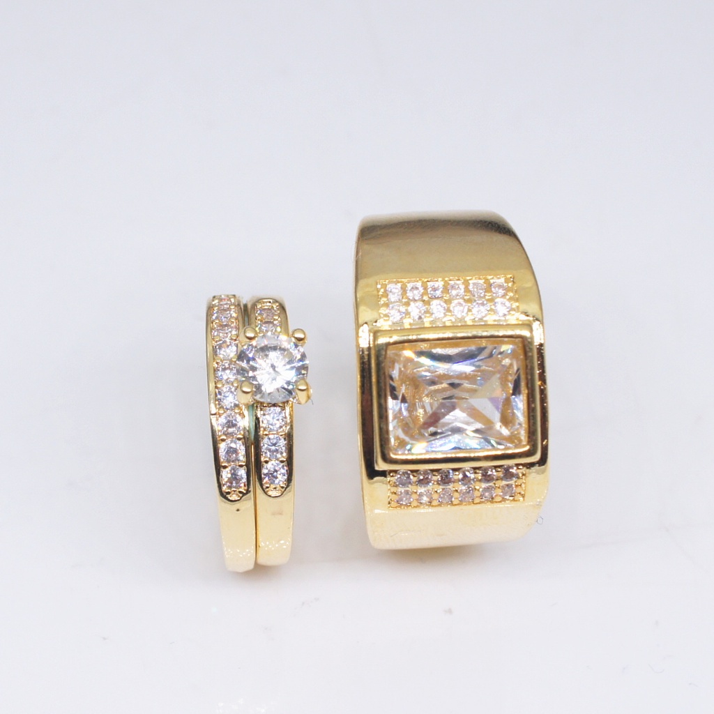 Goldkingdom Aksesoris Perhiasan Fashion Ready Stock Jual Panas Cincin Pasangan Berlapis Berlian Persegi, Zirkon Set Untuk Pria Dan Wanita