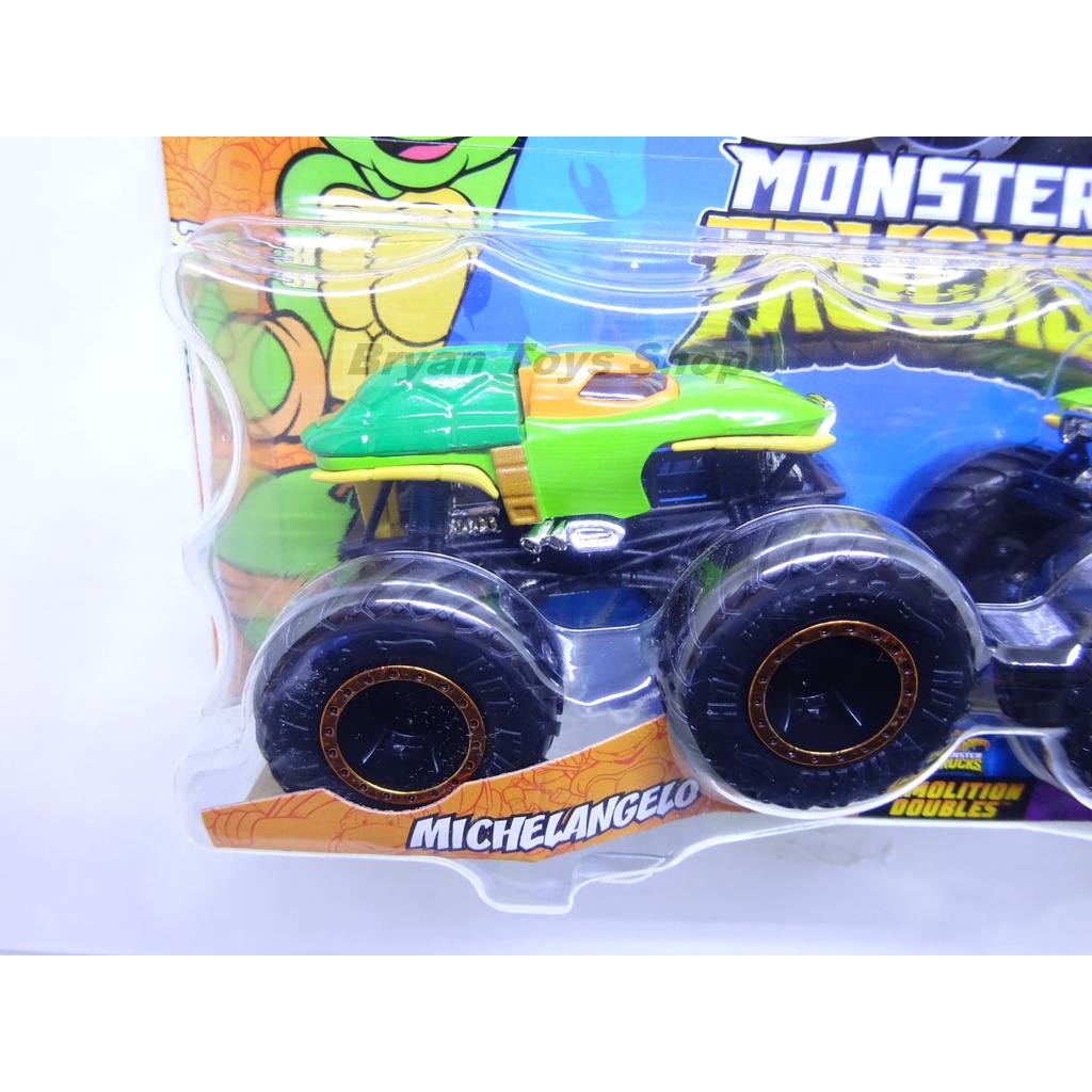 Hot Wheels Monster Trucks Ninja Turtle Michelangelo vs Donatello