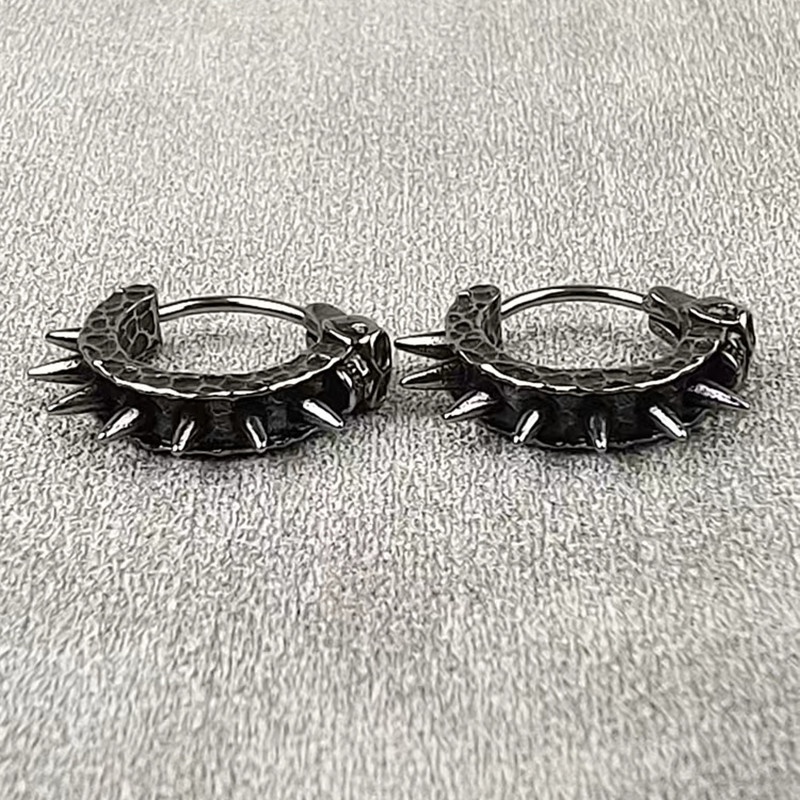 Anting Hoop Jarum Tengkorak Hitam Vintage Untuk Pria Punk Rivet Gaya Rock Skeleton Earring Aksesoris Perhiasan Laki-Laki