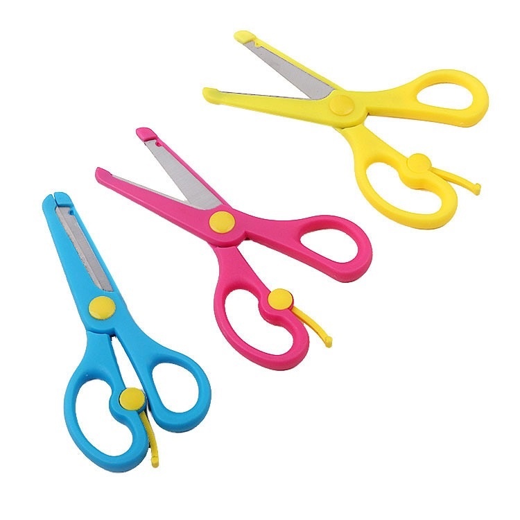 

IDgrosir Gunting Plastik Stainless Ada Penahan IDG-ST0388