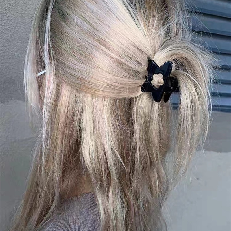 [Unggulan] Wanita Korea niche Klip Rambut Gadis Hiu Jepit Rambut Gadis Baru Ponytail Holder Populer Hair Claw Head wear Simple sweet Hairgrips black star grip clip