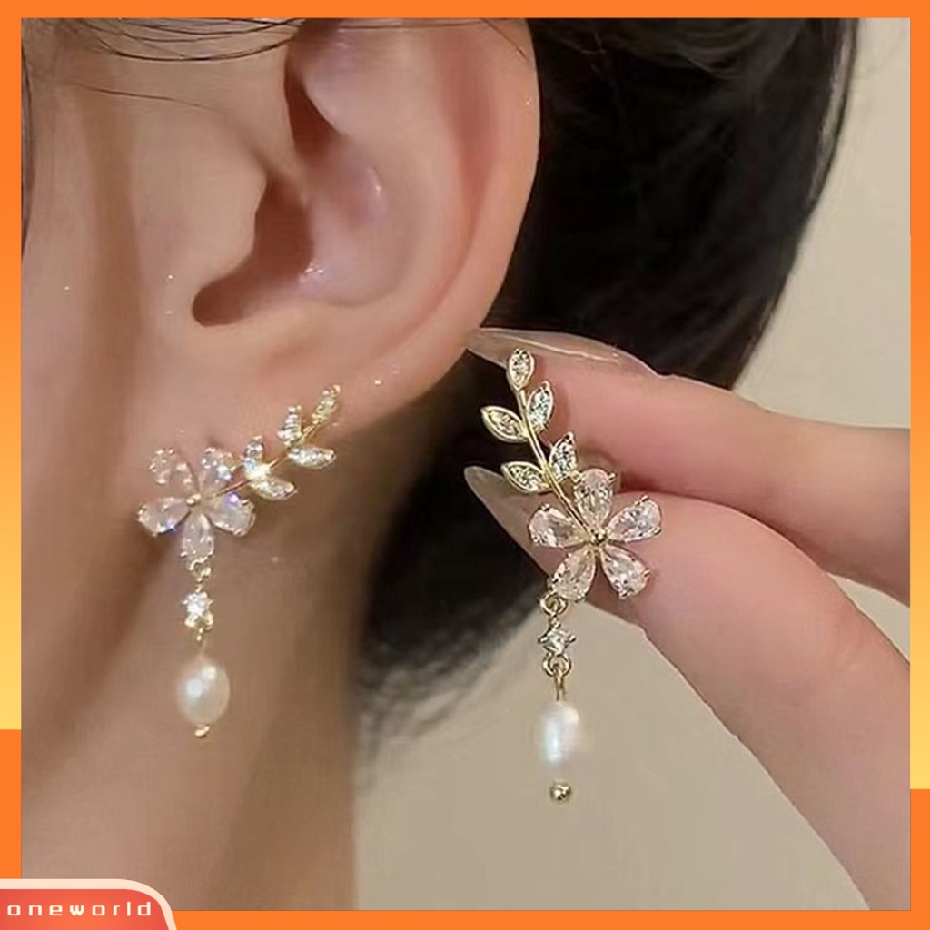 [WOD] 1pasang Anting Menjuntai Glitter Mutiara Imitasi Temperamen Manis Bentuk Bunga Daun Anting Berlian Imitasi Untuk Perjamuan