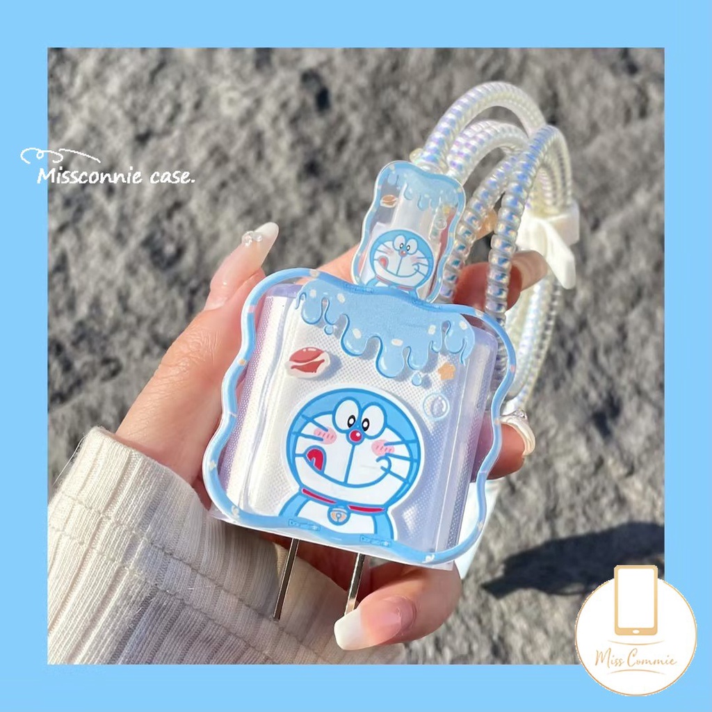 Set Lengan Kabel Data Tepi Bergelombang Kucing Doraemon Kartun Lucu Kompatibel Untuk Apple 18 /20W Charger Case Cinta Hati USB Cable Bite Protector Cover