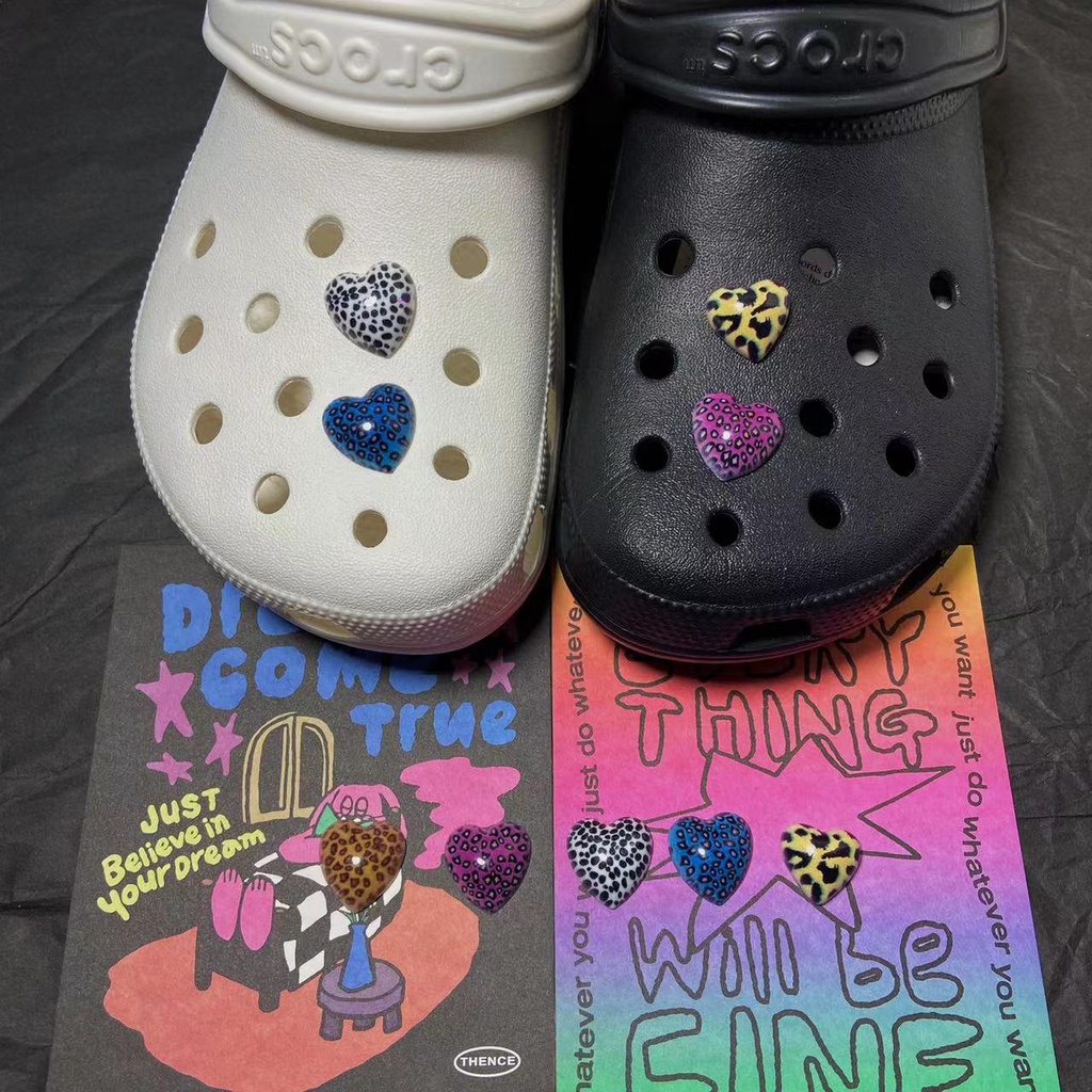 &lt;Leopard Print love&gt;crocs charm jibbitz clog jibbitz set Stiker crocs Lucu DIY Aksesoris