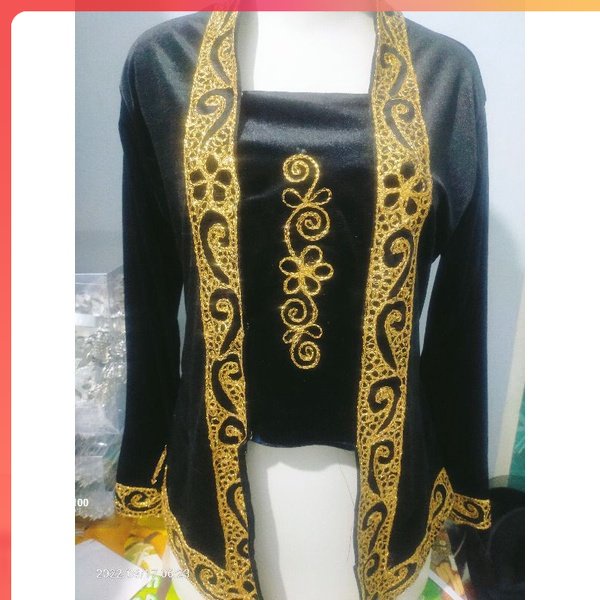 Kebaya dan Sorjan Kebaya Wanita Kebaya bludru kutubaru bordir Kebaya Bludru Lurik