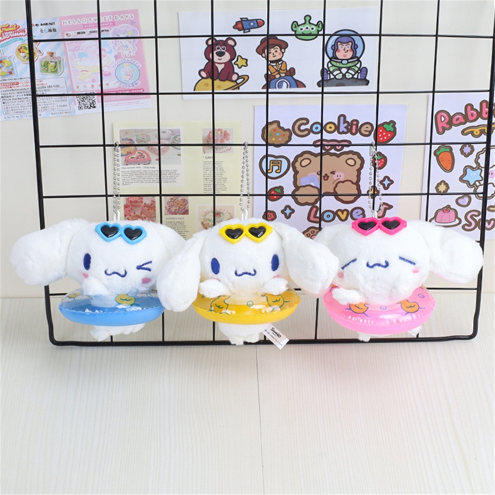 ღ Sanrio Plush Boneka Liontin Cincin Renang Kuromi Cinnamon Anjing Ransel Liontin Lucu Plush Boneka Kartun Tas Ornamen Boneka Gantungan Kunci Untuk Hadiah