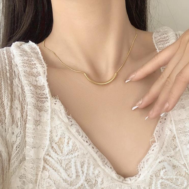 Kalung Stainless Wanita Anti Karat Model Simple Unik Fashion