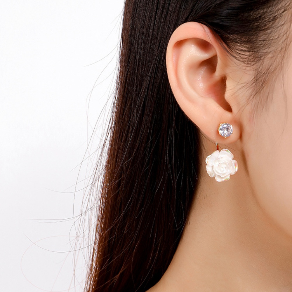 Deartiara Vintage Elegan Anting Mawar Putih Perancis Kecil Harum Camelia Berkilau Anting Berlian Satu Pasang