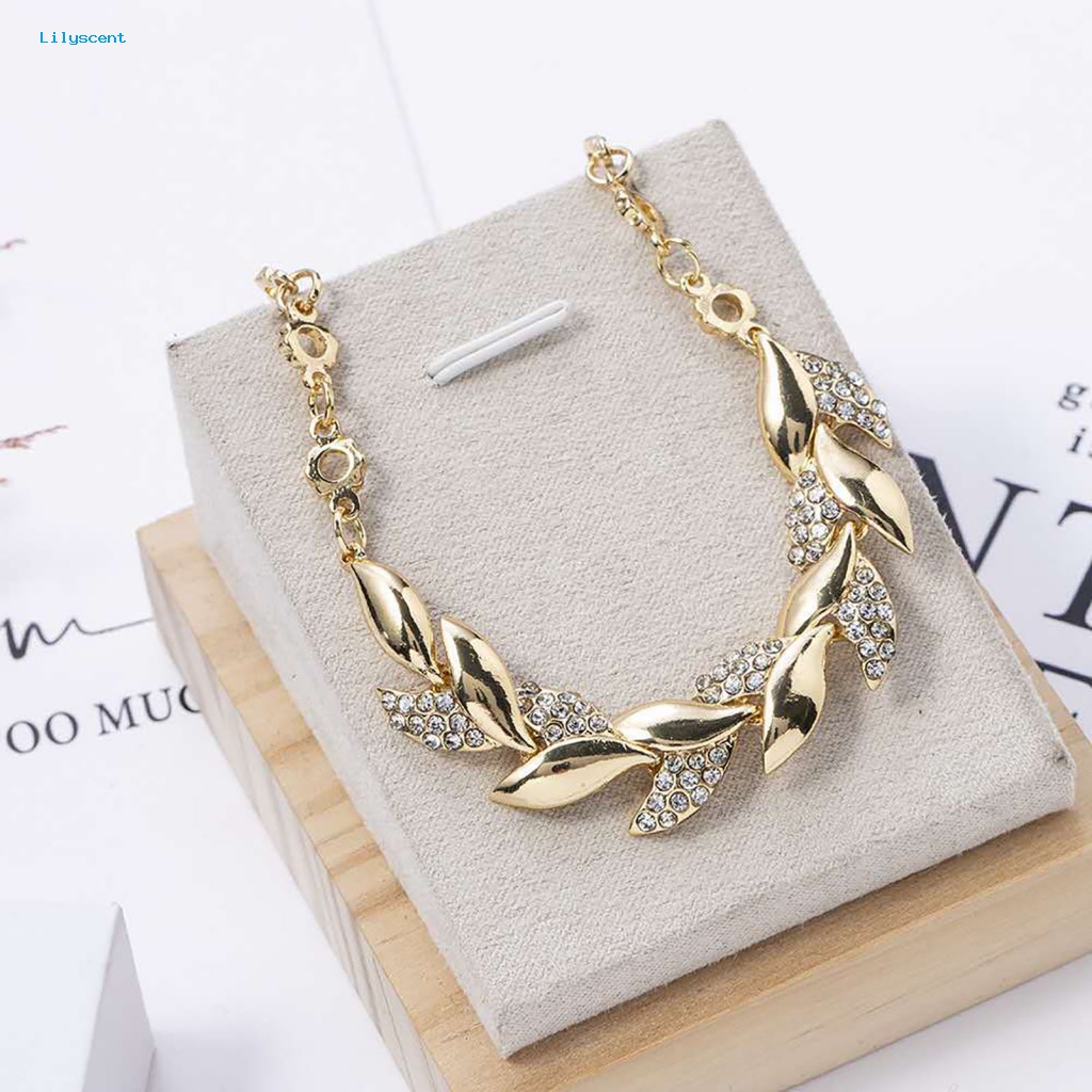 Lilyscent Adjustable Golden Leaves Gelang Berlian Imitasi Bangle Daun Elegan Untuk Wanita