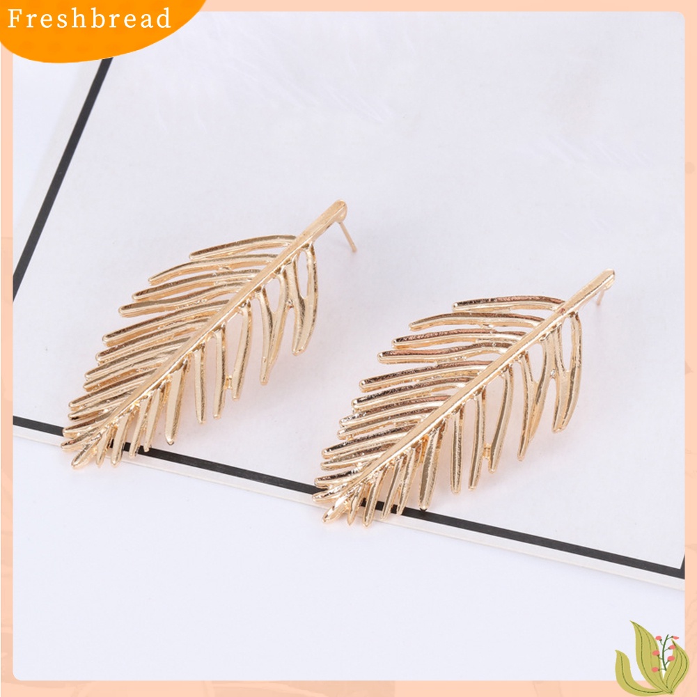 &lt; Freshbread &gt; Fashion Logam Berongga Daun Liontin Telinga Studs Wanita Anting Pesta Perhiasan Hadiah