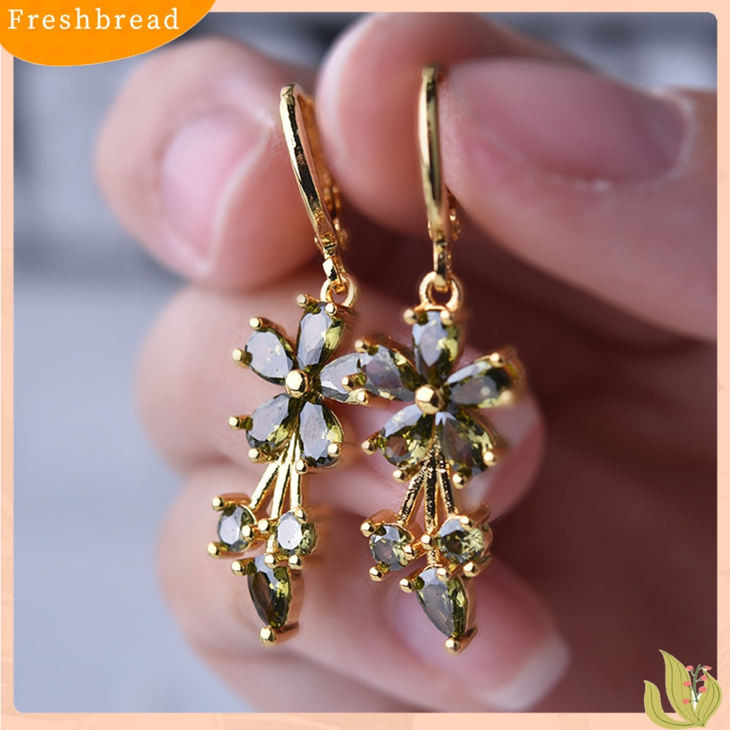 &lt; Freshbread &gt; 1pasang Anting Perhiasan Indah Menawan Tembaga Bunga Cubic Zirconia Tetesan Air Anting Hoop Untuk Kehidupan Sehari-Hari