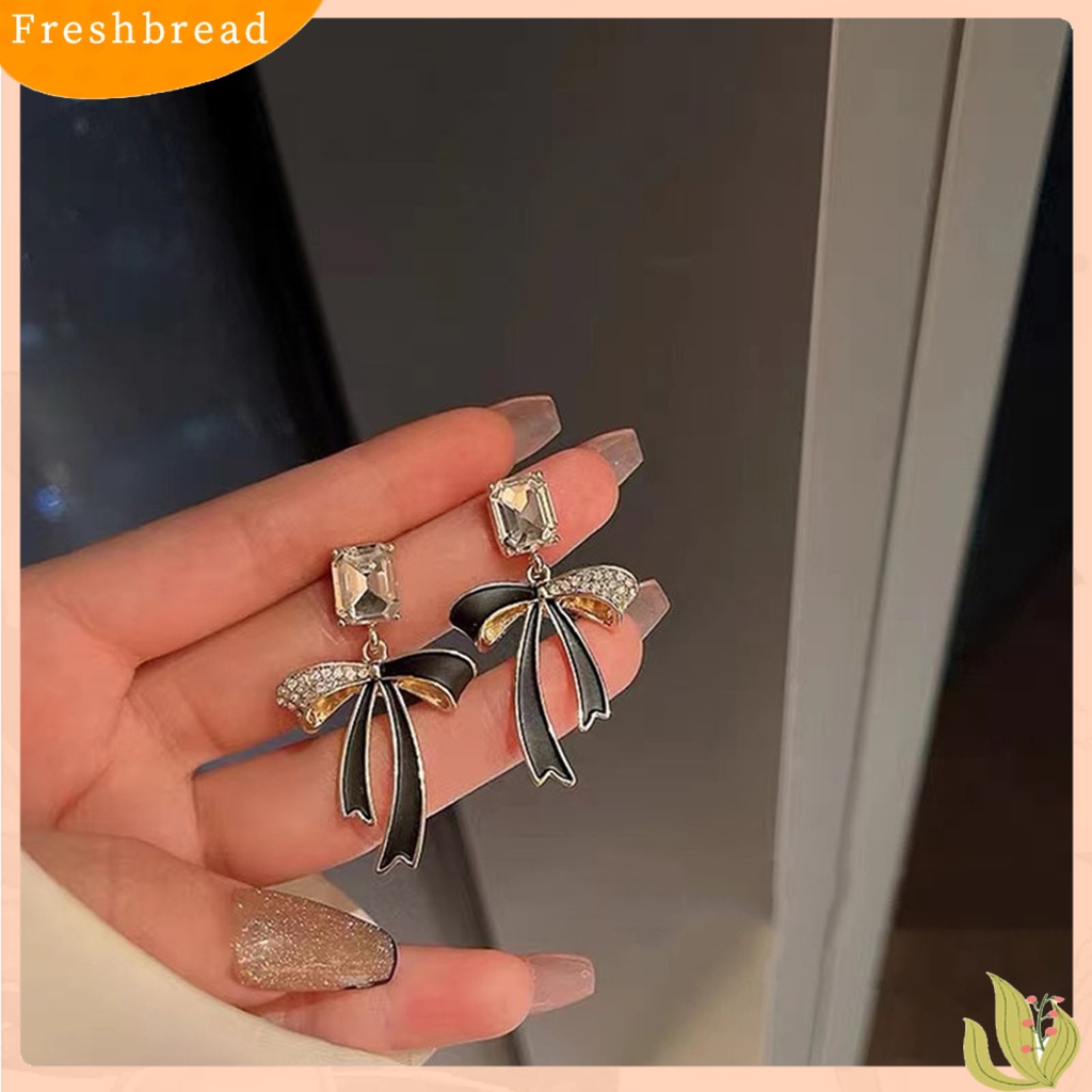 &lt; Freshbread &gt; 1pasang Anting Menjuntai Berlian Imitasi Mengkilap Hias Berkilau Temperamen Geometris Wanita Pita Busur Stud Anting Pesta Perhiasan Hadiah Untuk Pernikahan