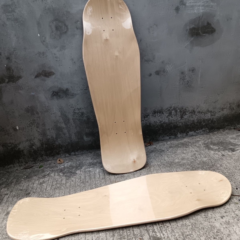 23gaya Baru Semua Plus Feng Retro Jalan Chong Skateboard Permukaan 31.75 Inci Permukaan Skateboard Papan Surfing Darat