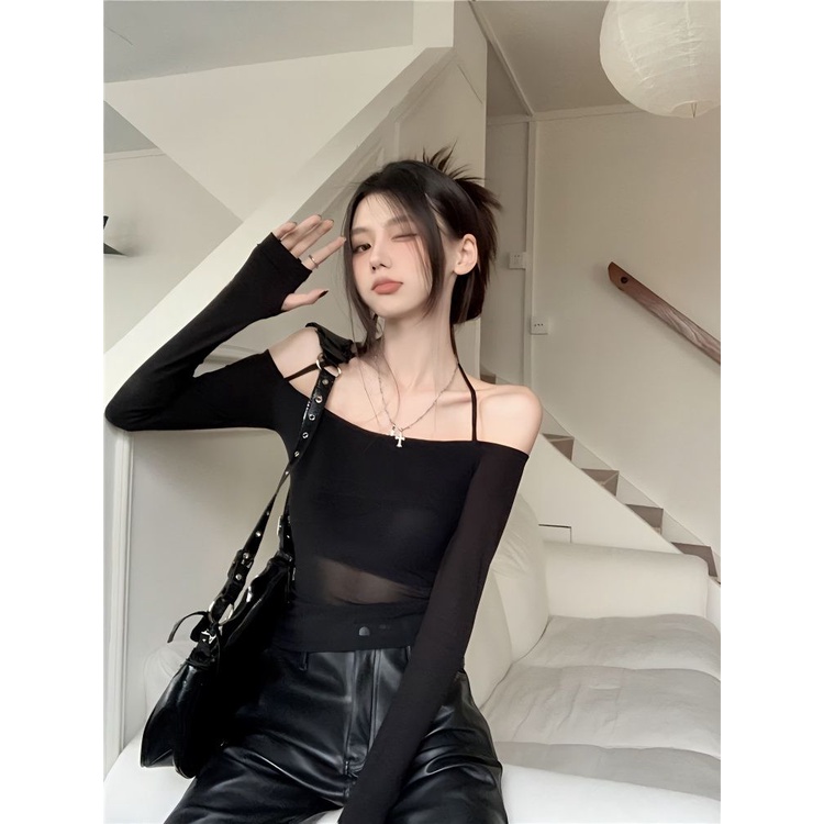 Red Hitam Mesh Jahitan Lengan Panjang T-shirt Wanita Musim Semi Rasa Desain Niche One-Shoulder Seksi Halter Leher Pendek top