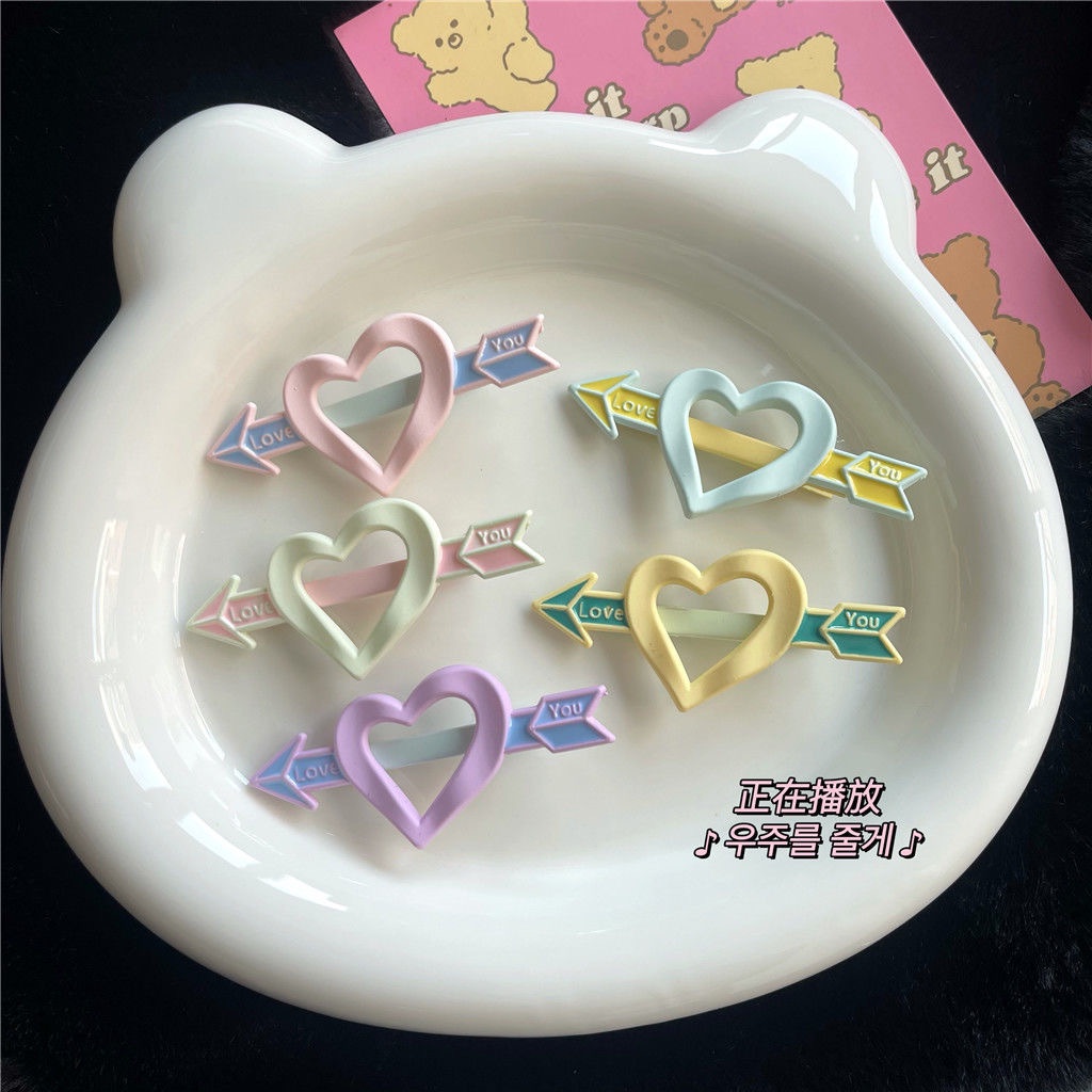 Satu Panah Memakai Klip Hati Aksesoris Rambut Siswa Lucu Gadis Liar Cinta Klip Rambut Klip Rambut Manis