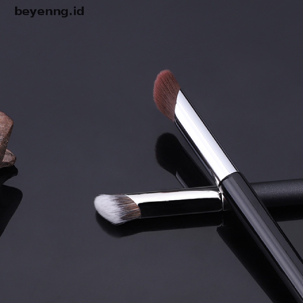 Beyen Concealer Brush Makeup Under Eye Concealer Brush Foundation Sikat Buffer Cair ID