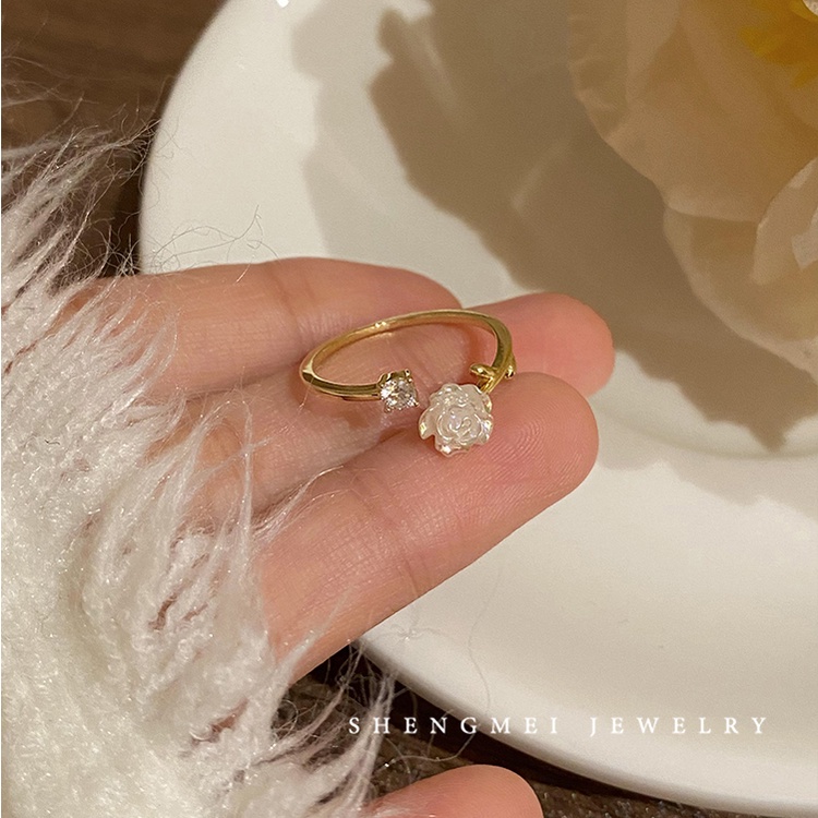 Yeezii Cincin Emas Bunga Camelia Untuk Wanita Elegan Zirkon Daun Terbuka Rings Aksesoris Perhiasan