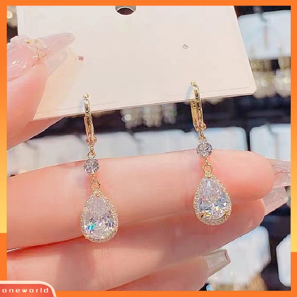 [EONE] 1pasang Menjuntai Anting-Anting Tetesan Air Liontin Elegan Emas Hypoallergenic Berkilau Berlian Imitasi Wanita Anting-Anting Fashion Perhiasan