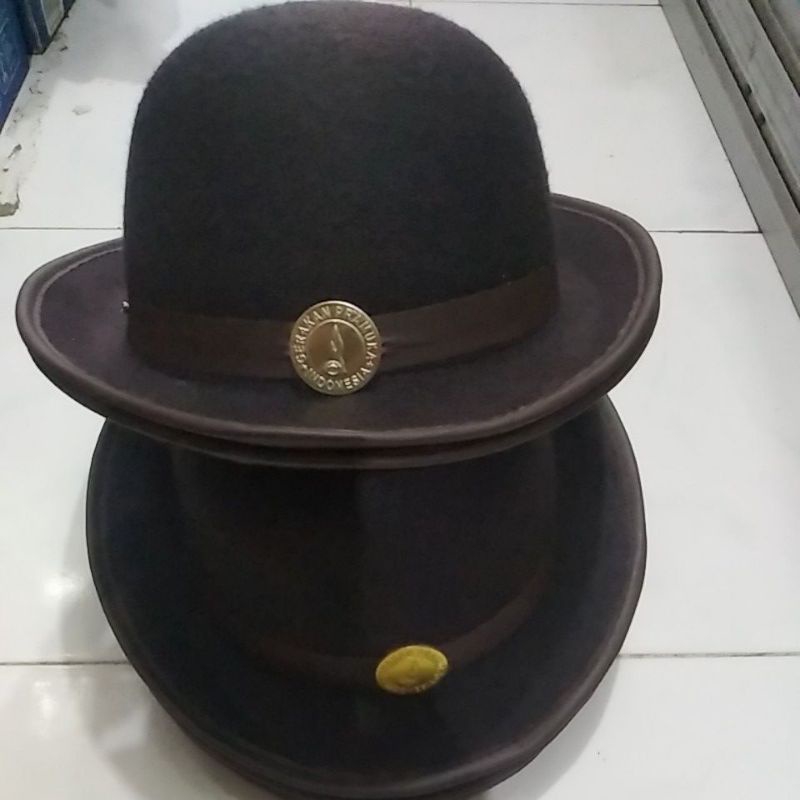 

Topi Boni Pramuka Laken Koboy Accesoris Putra Putri Sekolahan