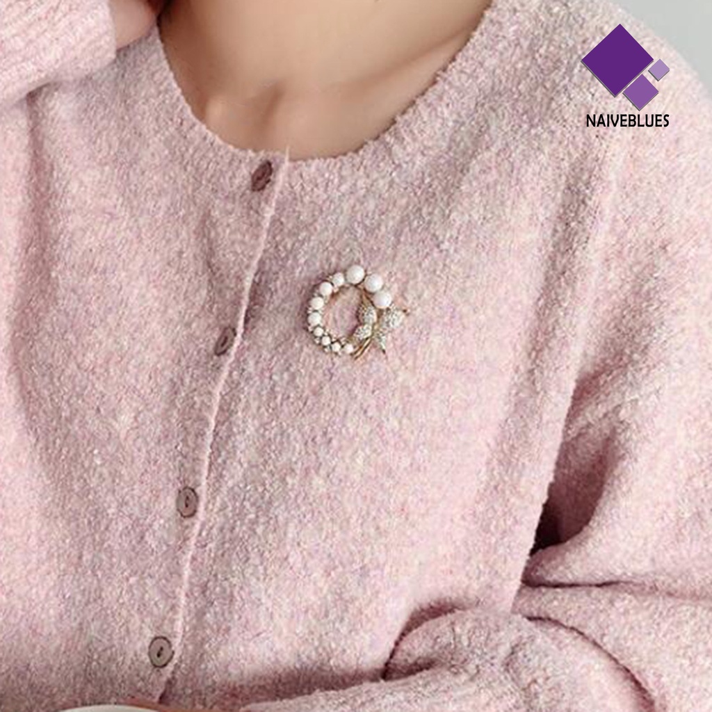 &lt; Naiveblues &gt; Bros Kecil Halus Pin Hadiah Mutiara Imitasi Kupu-Kupu Bros Kostum